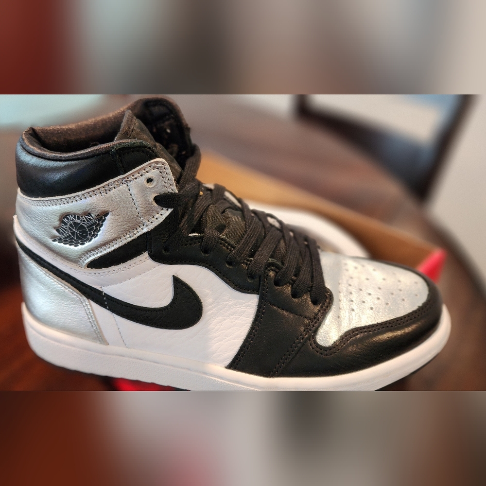 Women's Jordan 1
